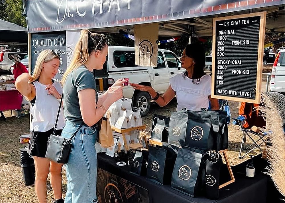 three-peaks-dunkeld-market